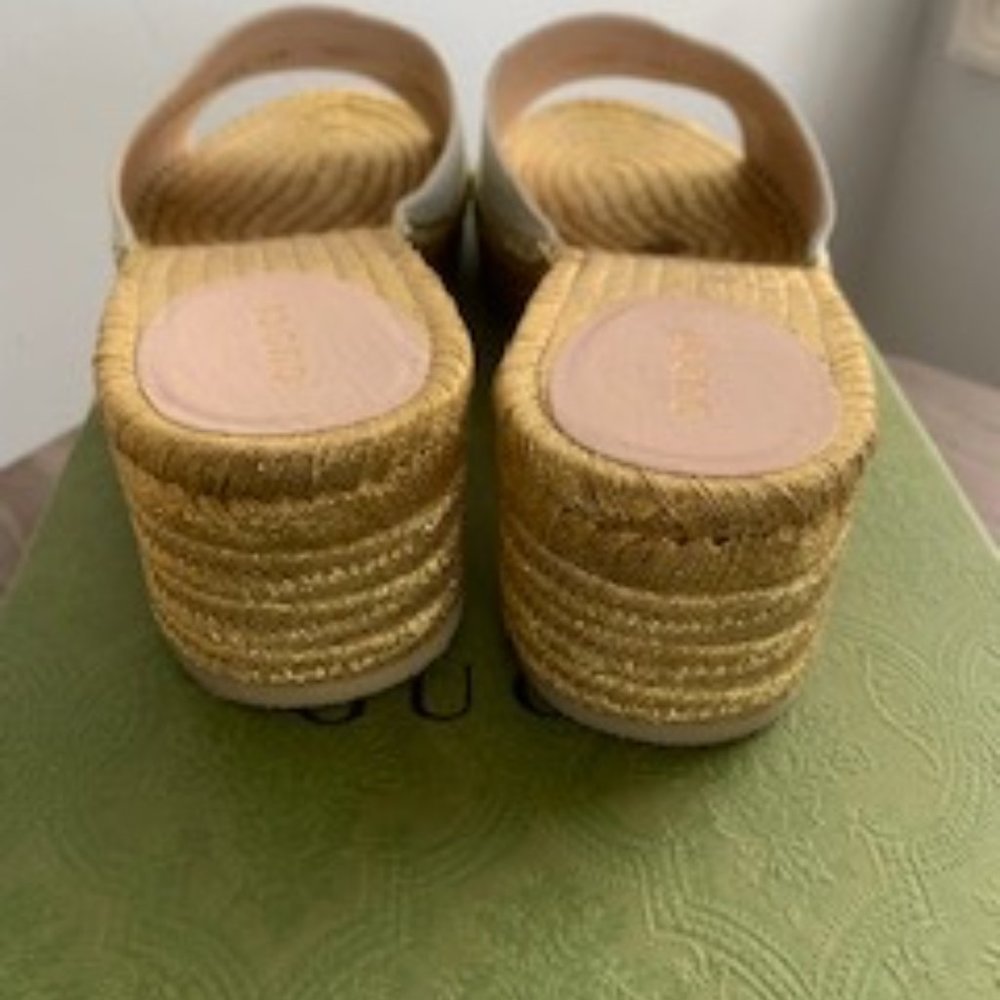 Shoes - Picture 5 of 6